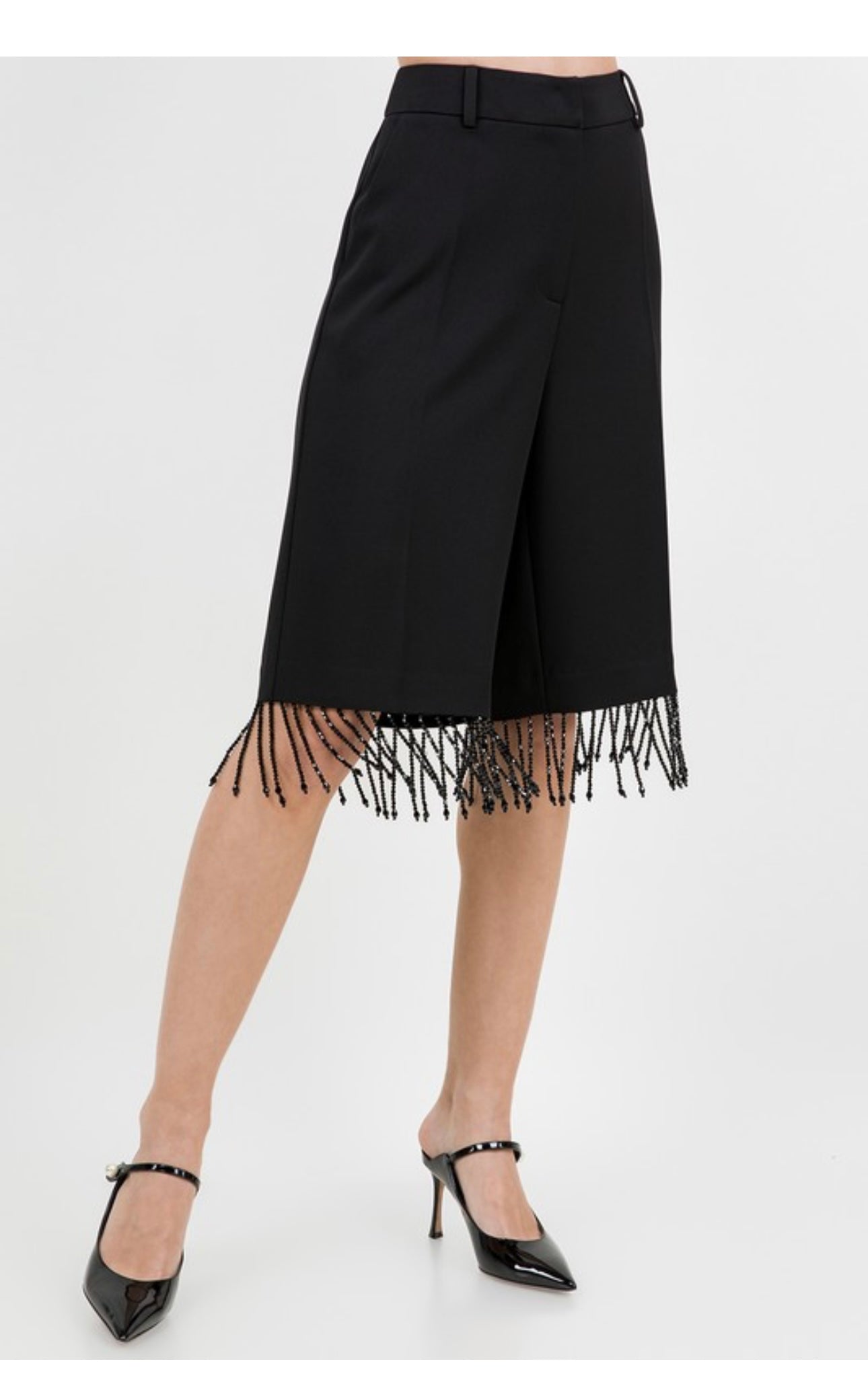 Knee Short Bermuda