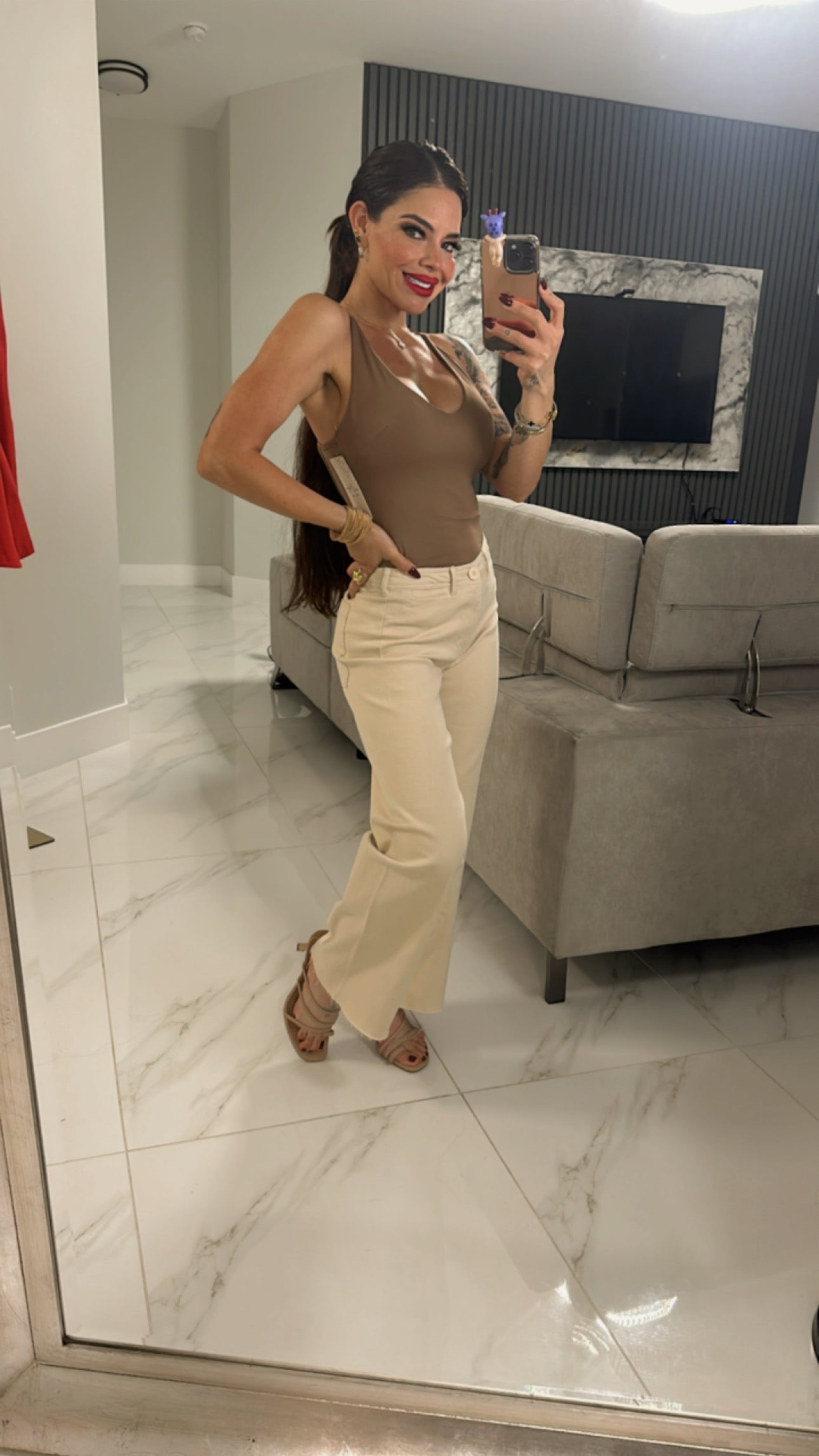 Alma Beige Jeans