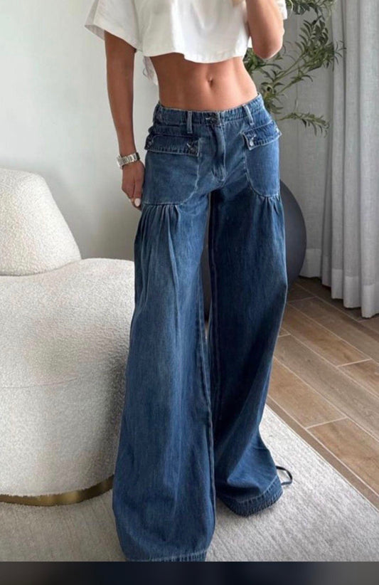 Antonela Jeans