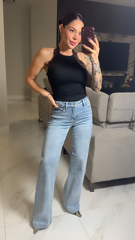 Adjustable waist jeans