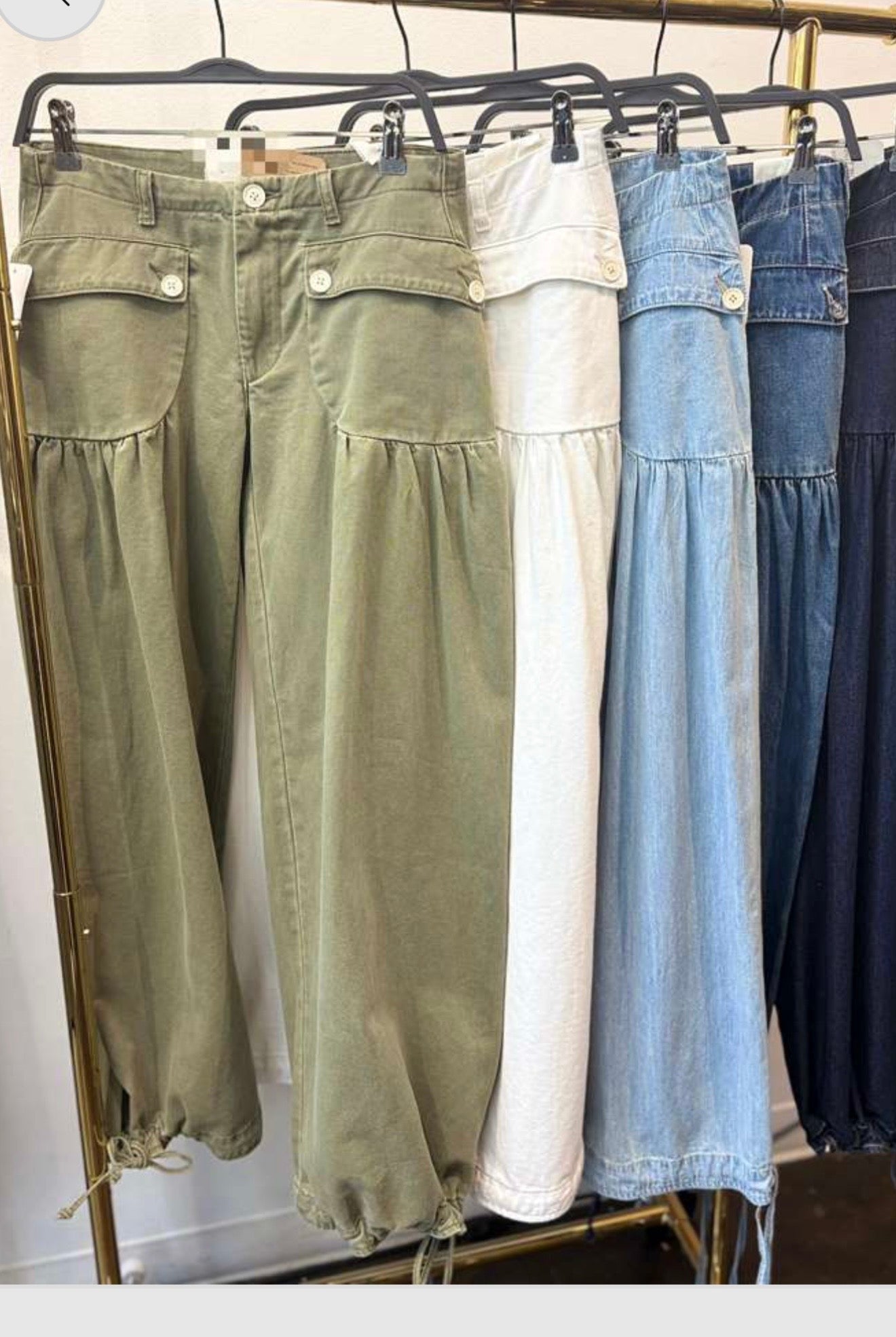 Antonela Jeans