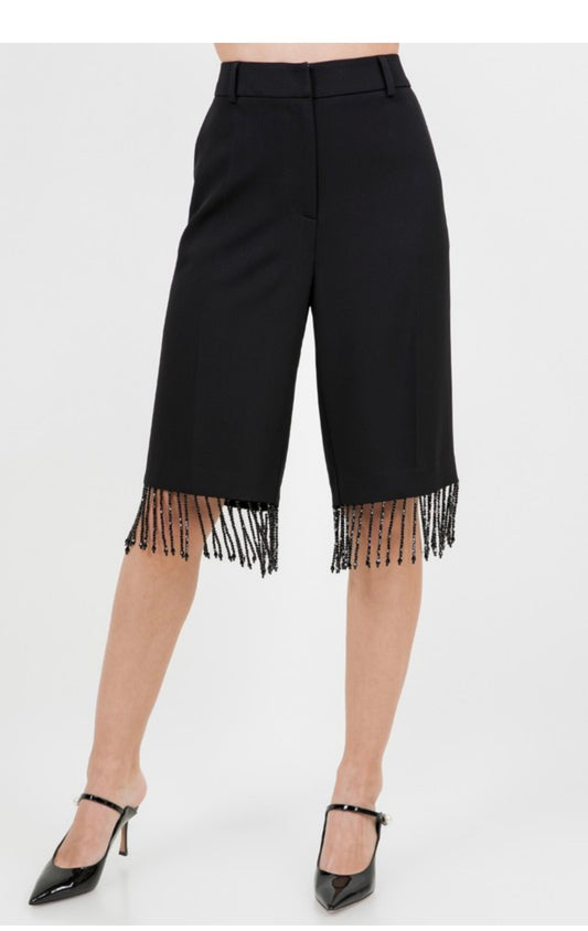 Knee Short Bermuda